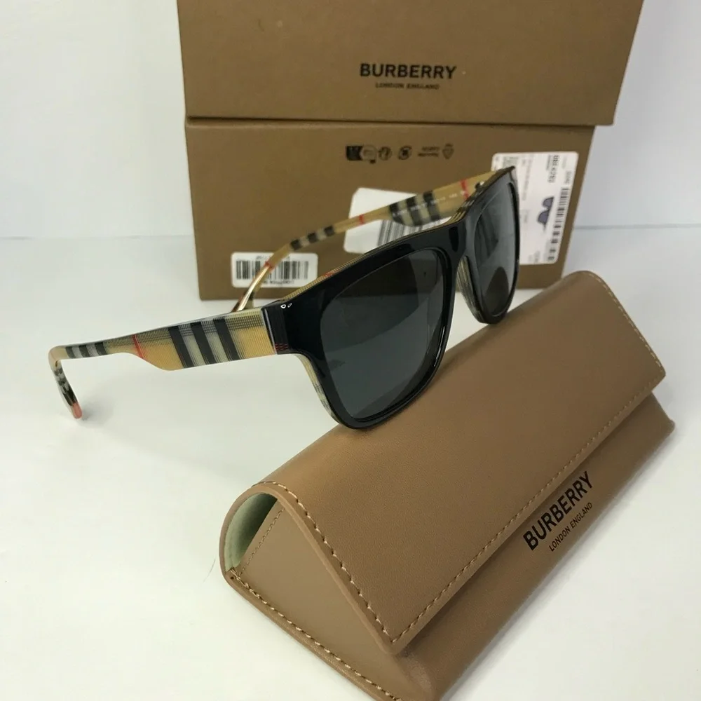 BURBERRY BE4293 380687 square sunglass black on vintage check framegrey lenses.